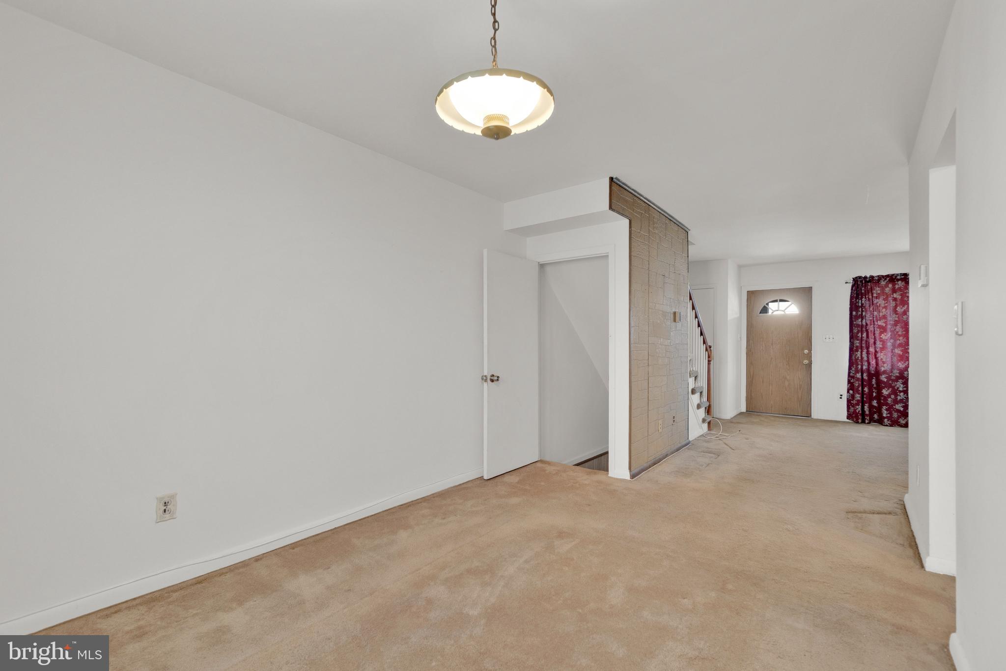 CHARLESMONT - Residential