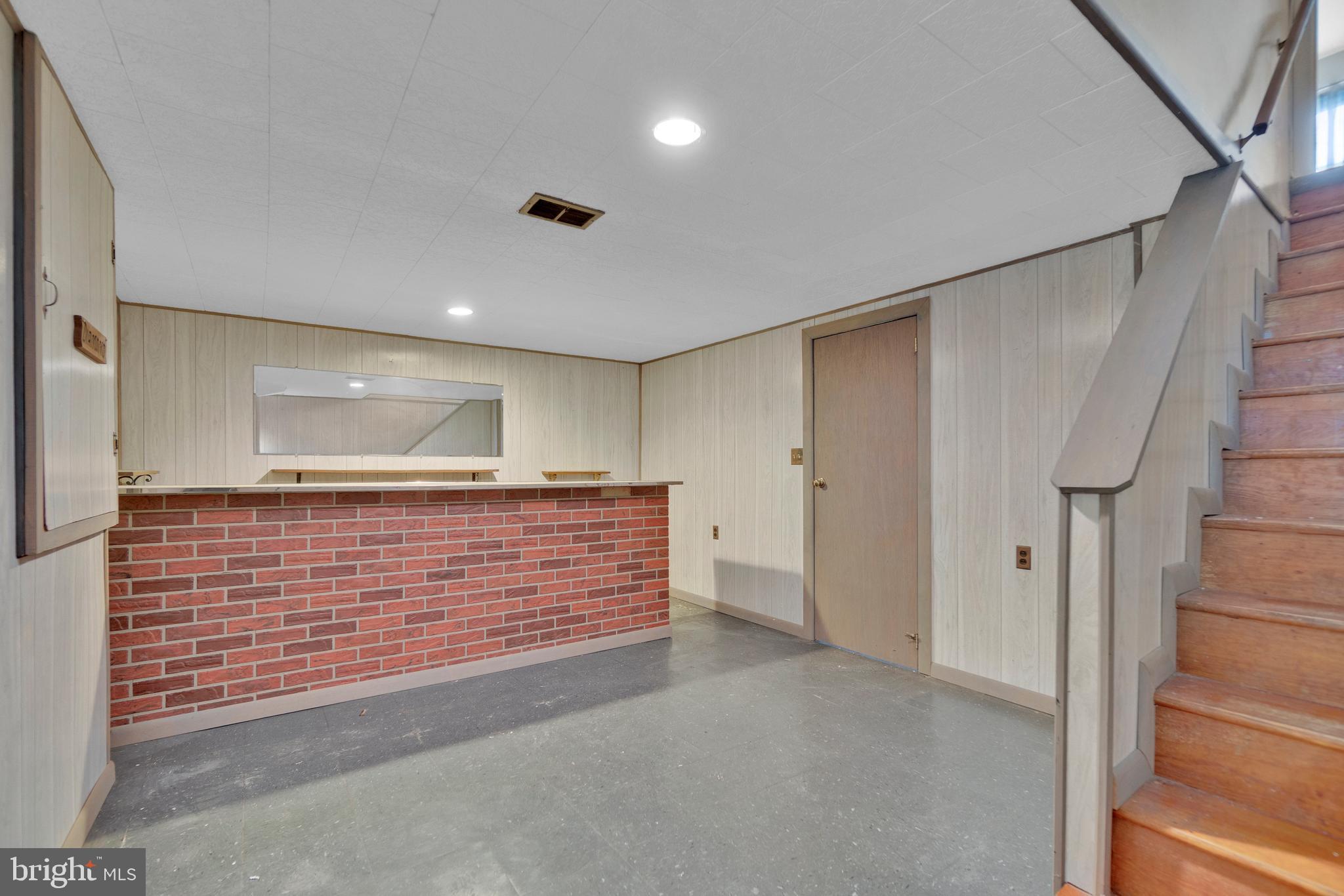 CHARLESMONT - Residential