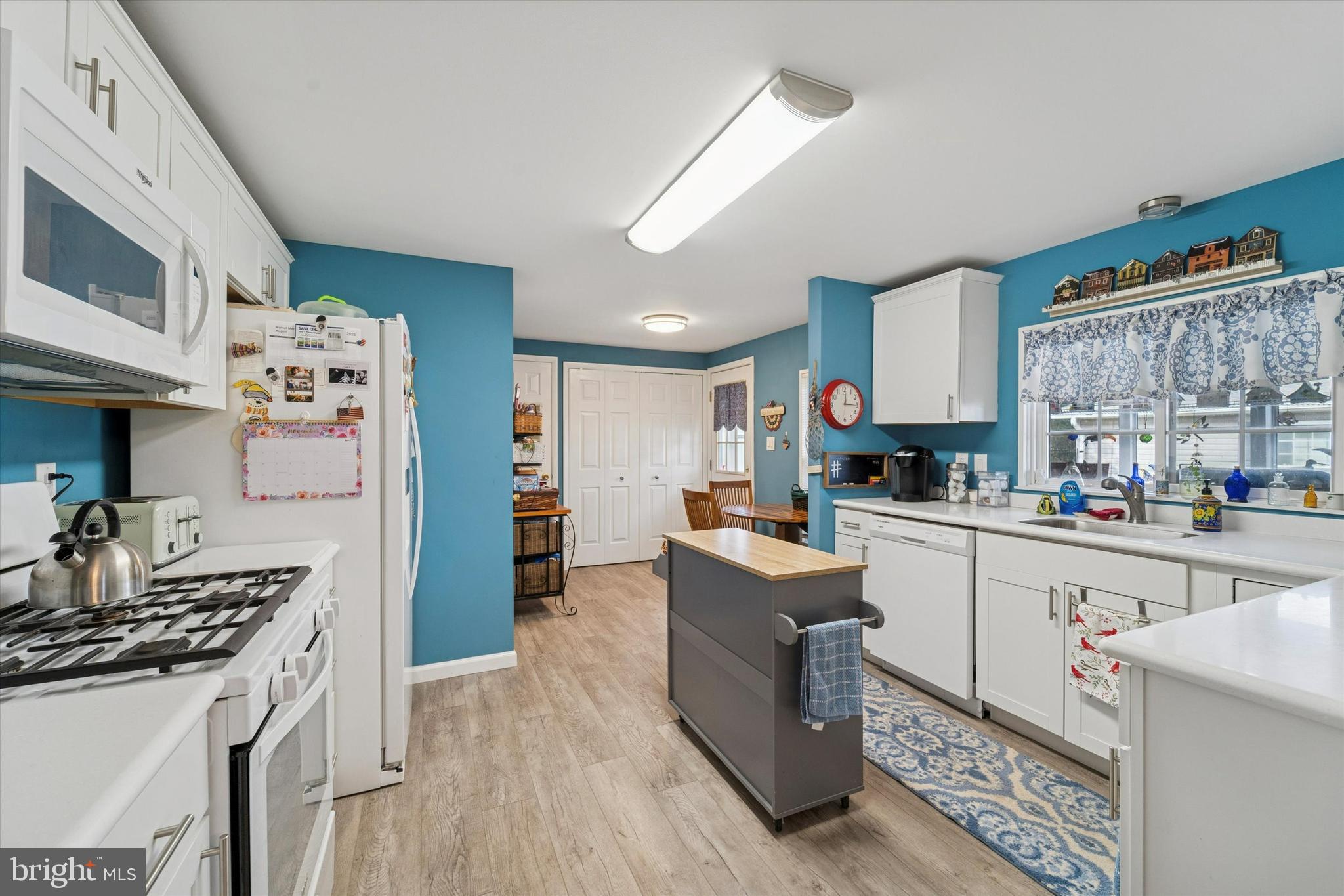 WALNUT MEADOWS - Residential