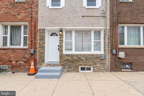 Photo of 2552 Coral Street, PHILADELPHIA, PA 19125 (MLS # PAPH2557520)