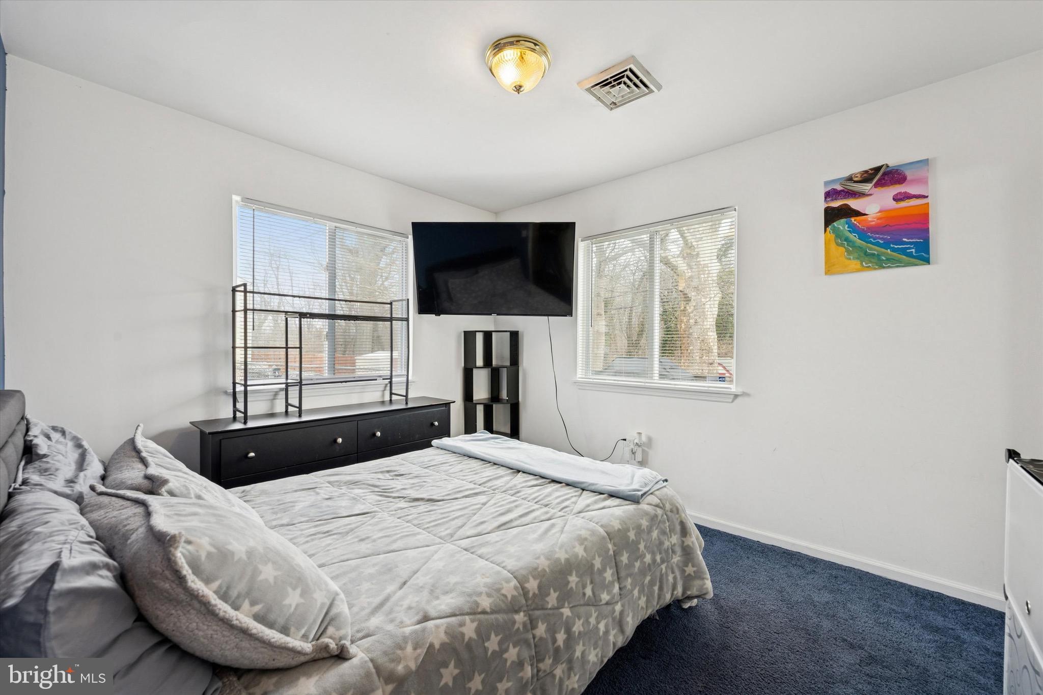 CASTLE HILLS - Residential