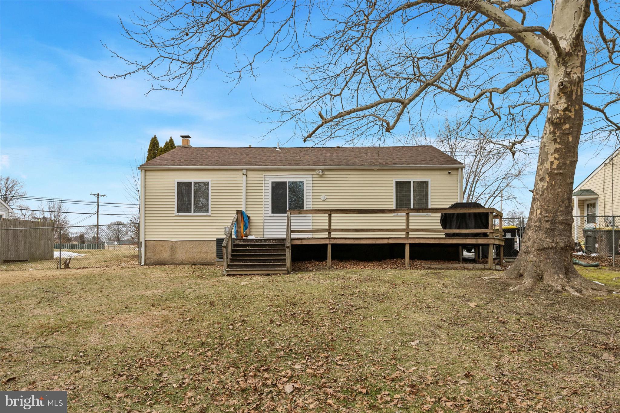 CASTLE HILLS - Residential