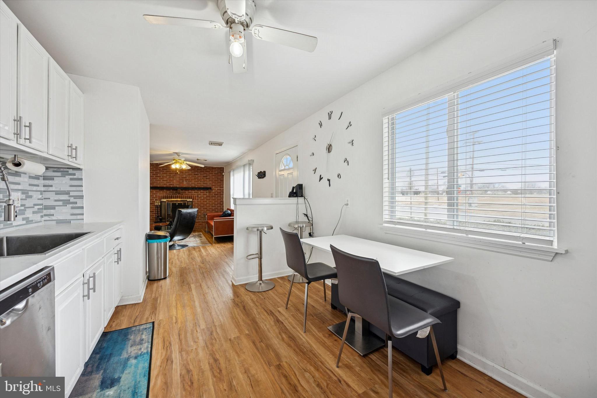 CASTLE HILLS - Residential