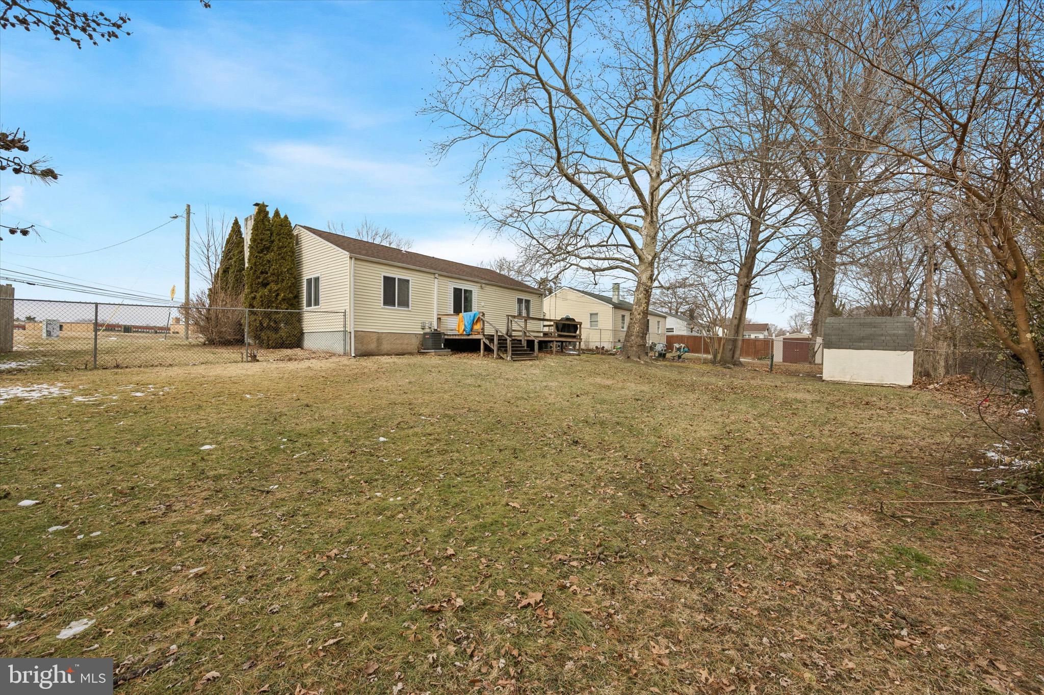 CASTLE HILLS - Residential