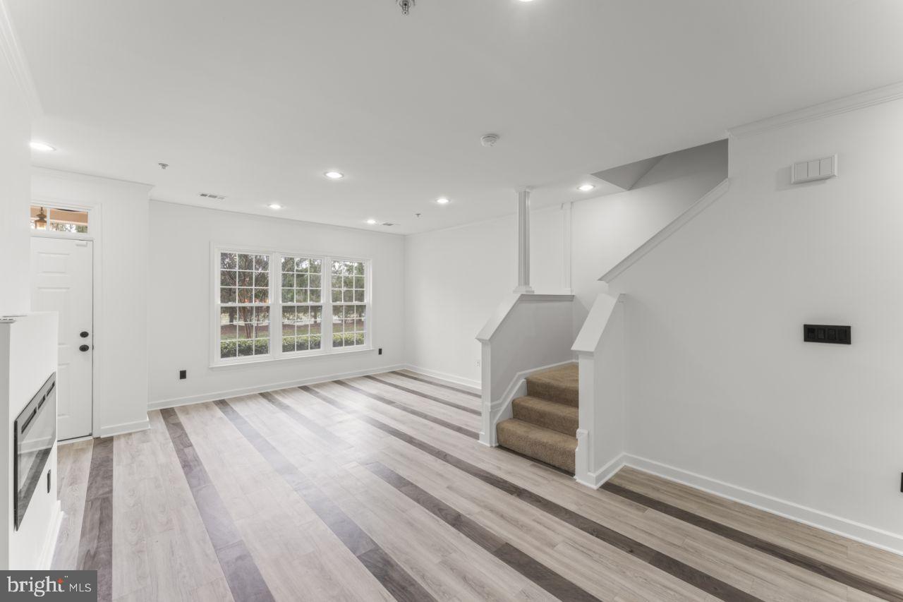 AMBER SPRING CONDOMINIUMS - Residential