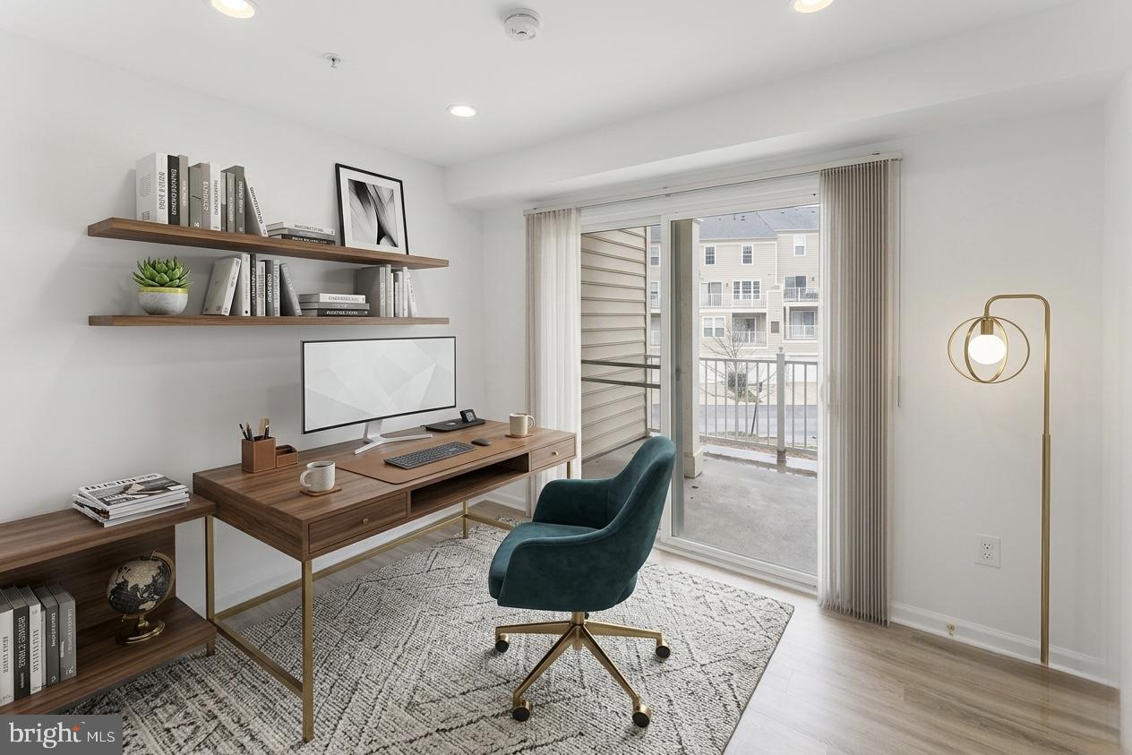 AMBER SPRING CONDOMINIUMS - Residential