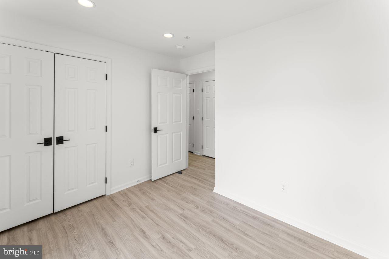 AMBER SPRING CONDOMINIUMS - Residential