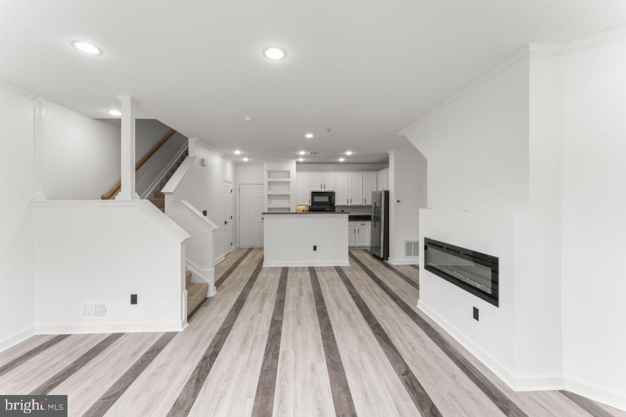 42261 TERRAZZO TERRACE