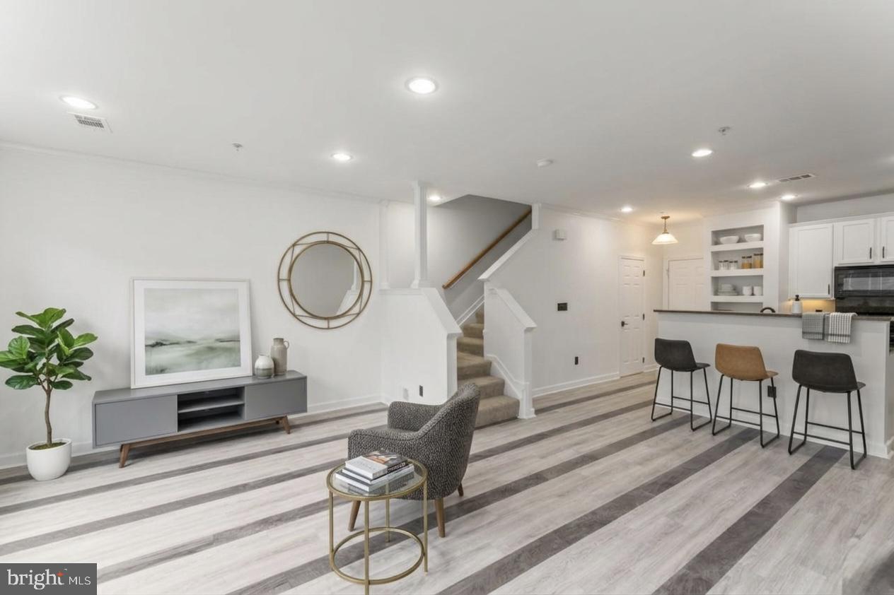 AMBER SPRING CONDOMINIUMS - Residential