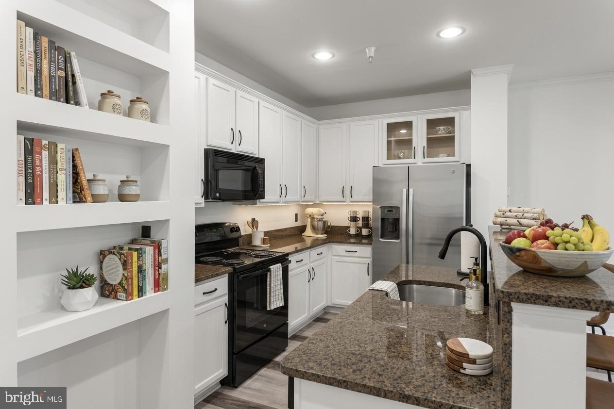 AMBER SPRING CONDOMINIUMS - Residential