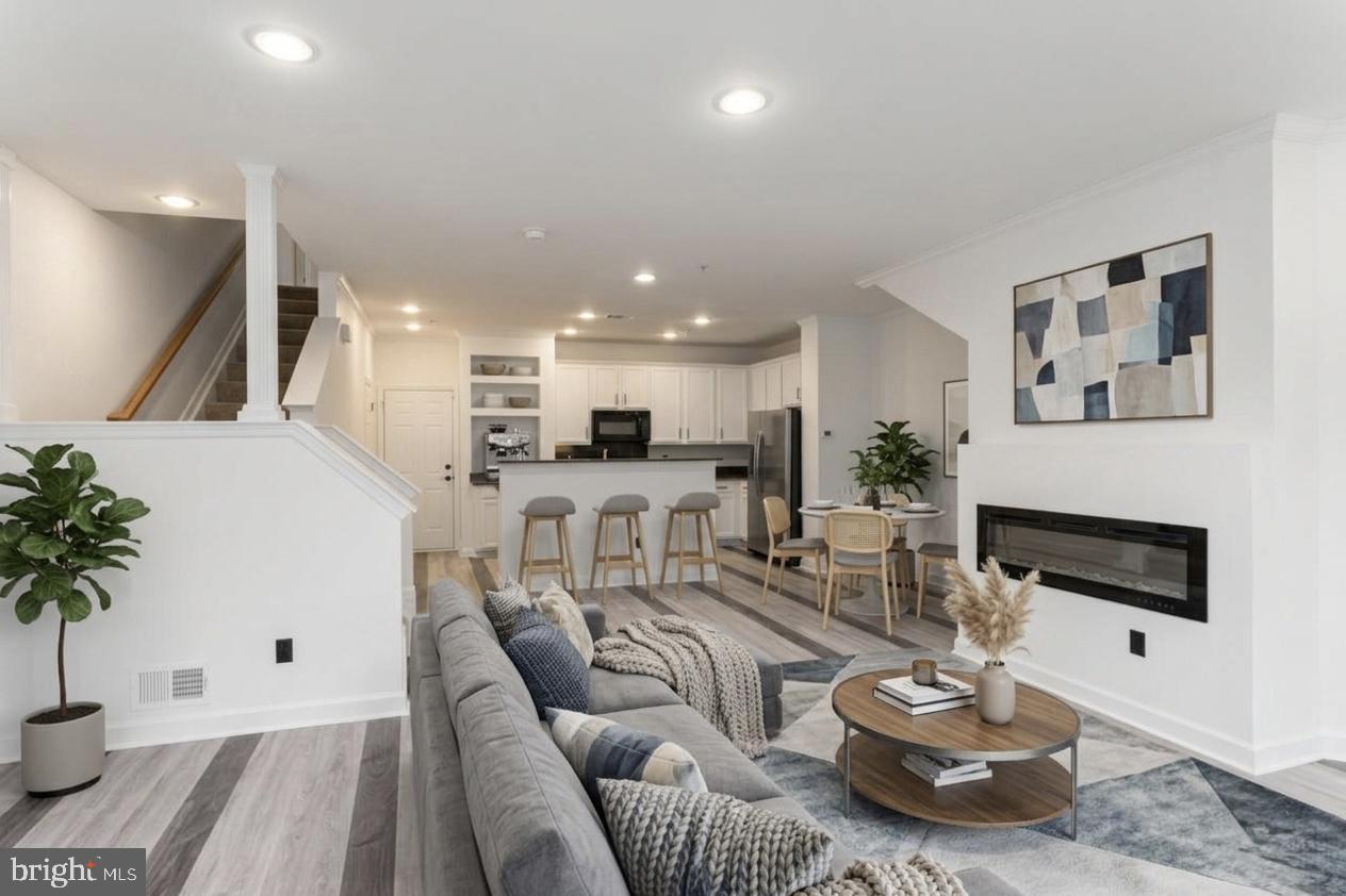 AMBER SPRING CONDOMINIUMS - Residential