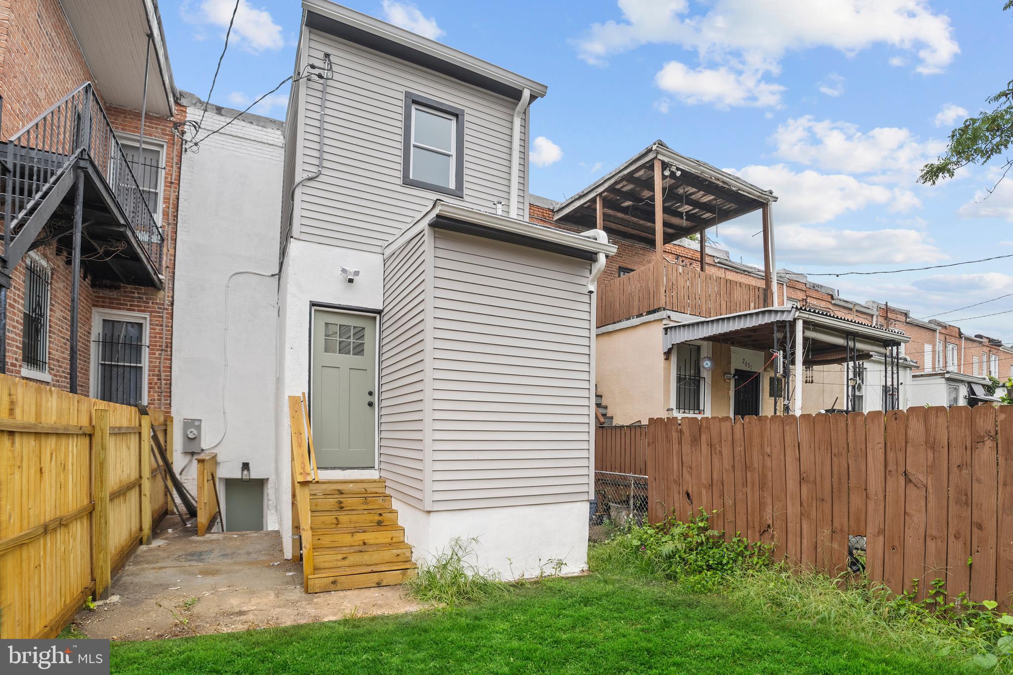 WEST BALTIMORE - Residential