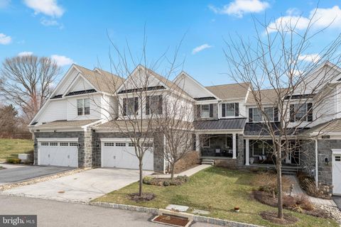 Townhouse For Sale - 3860 Meadow View Farm Road<br/> NEWTOWN SQUARE, PA 19073