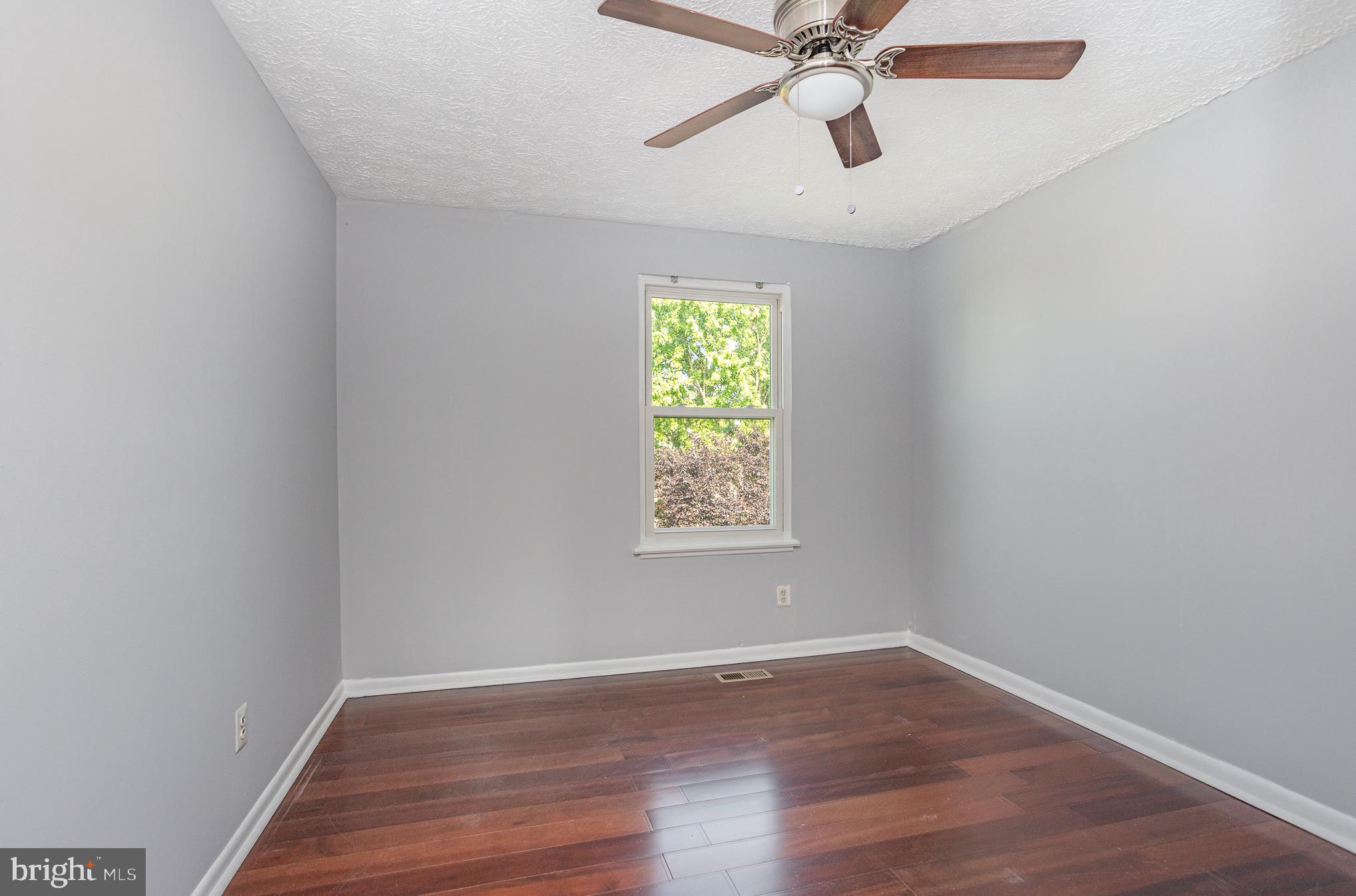 WOODBRIDGE - Residential