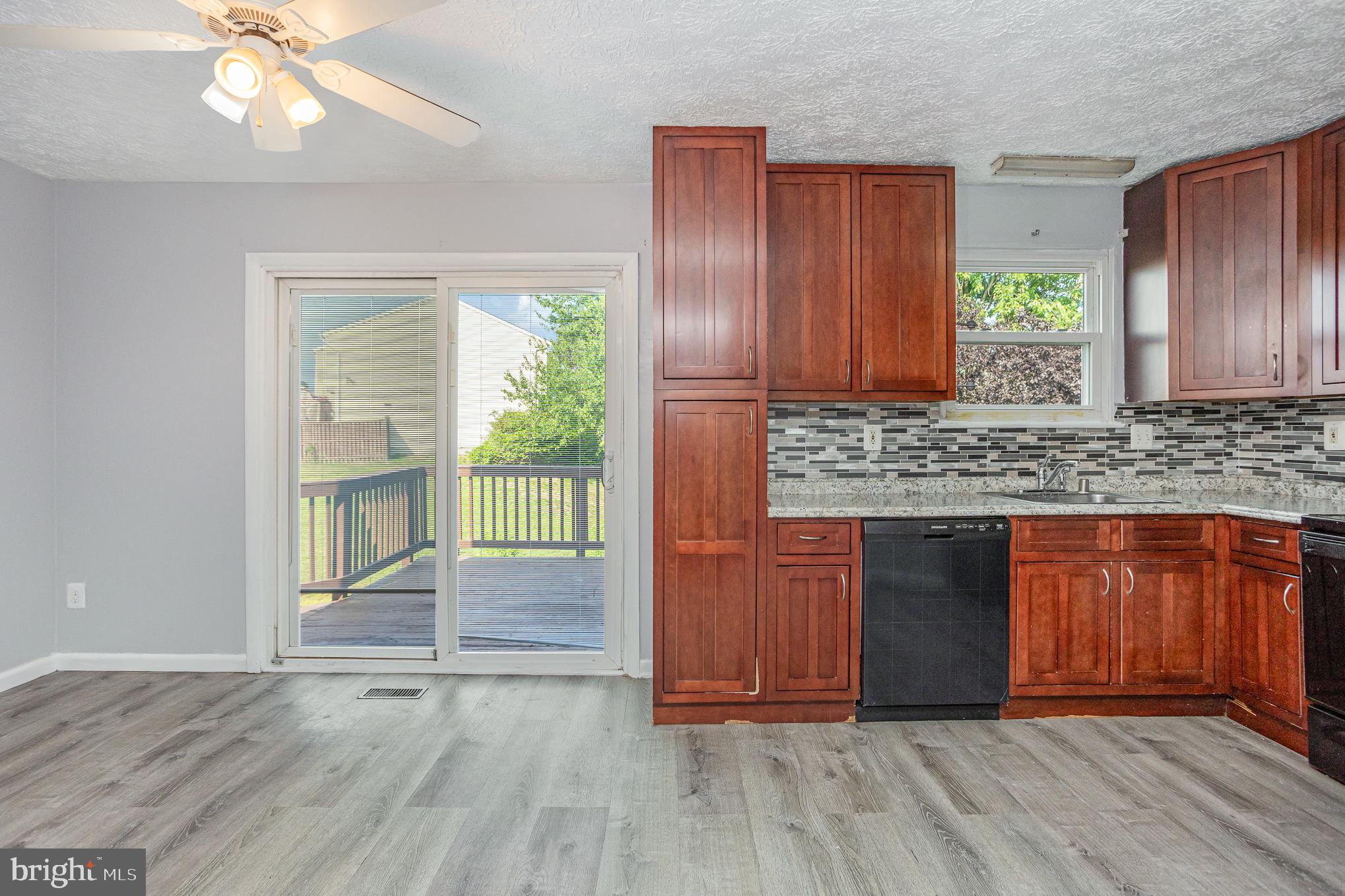 WOODBRIDGE - Residential