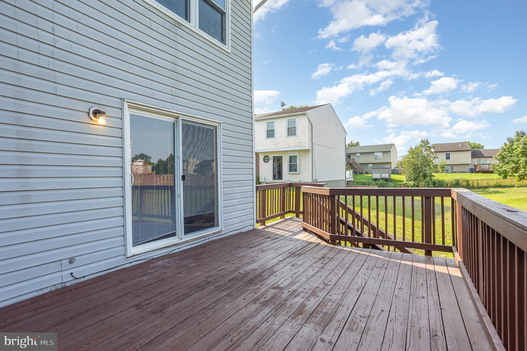 WOODBRIDGE - Residential