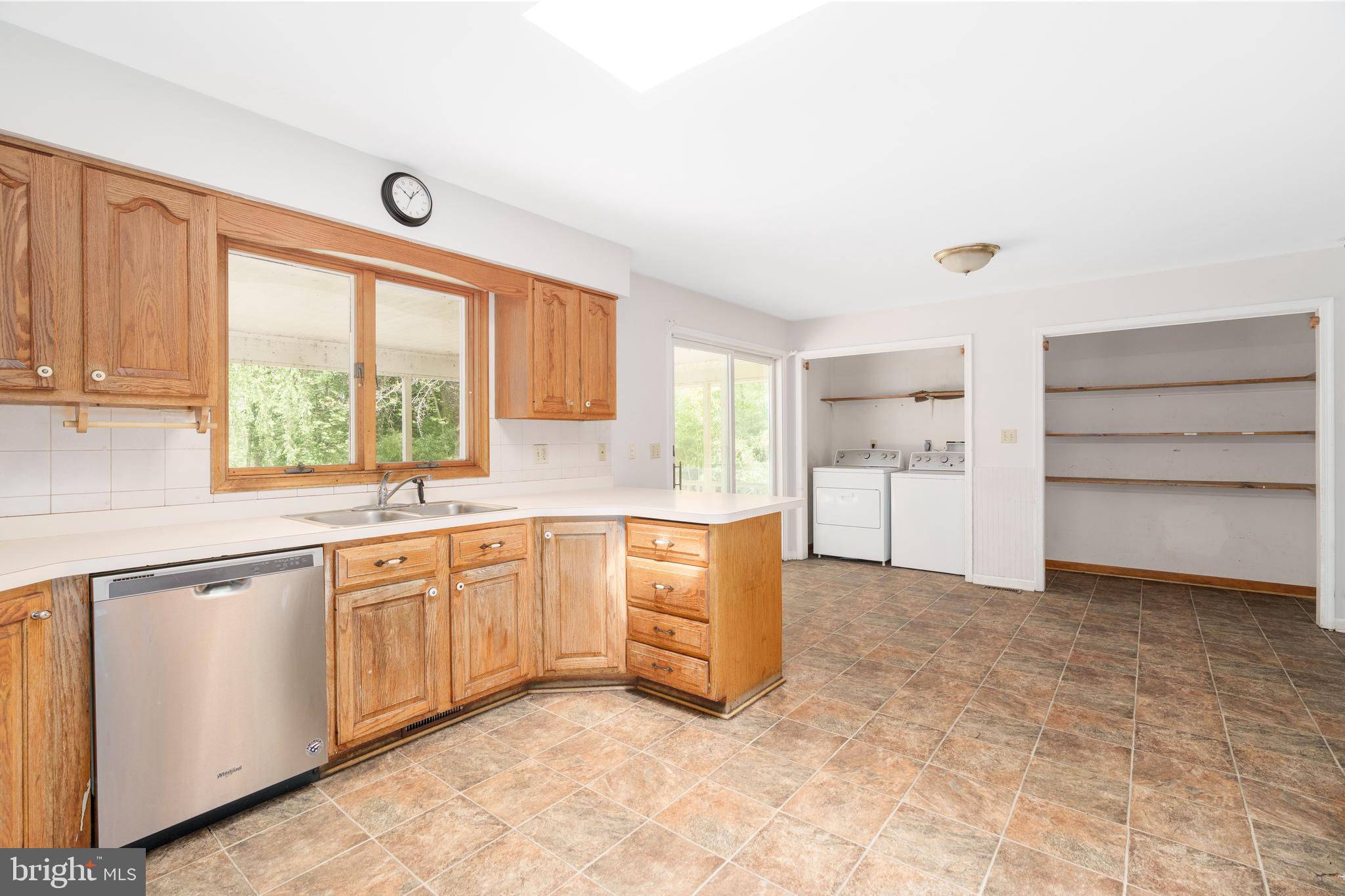 31 VANDERLYN DRIVE