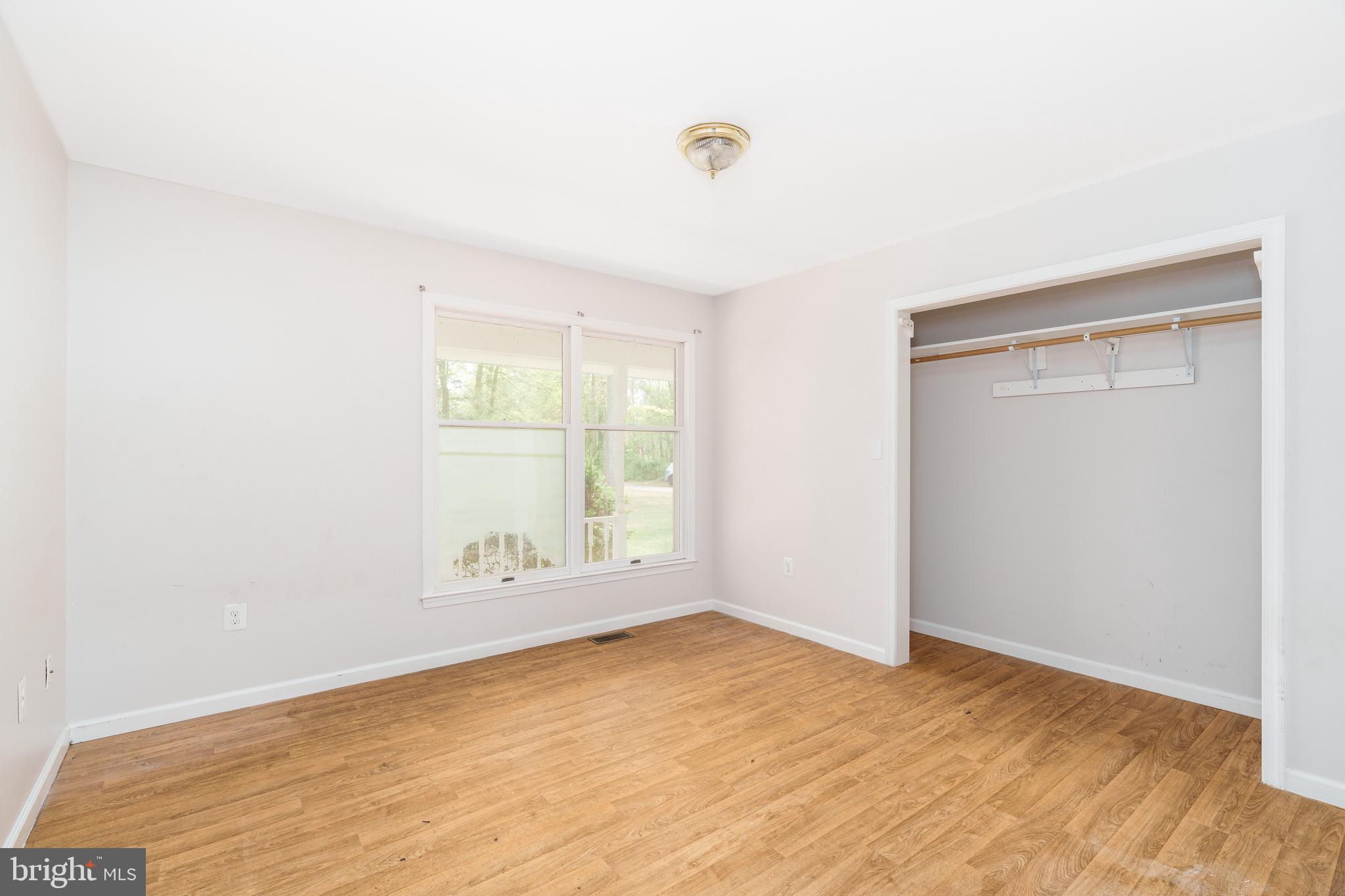 WOODS OF TOWN POINT - Residential