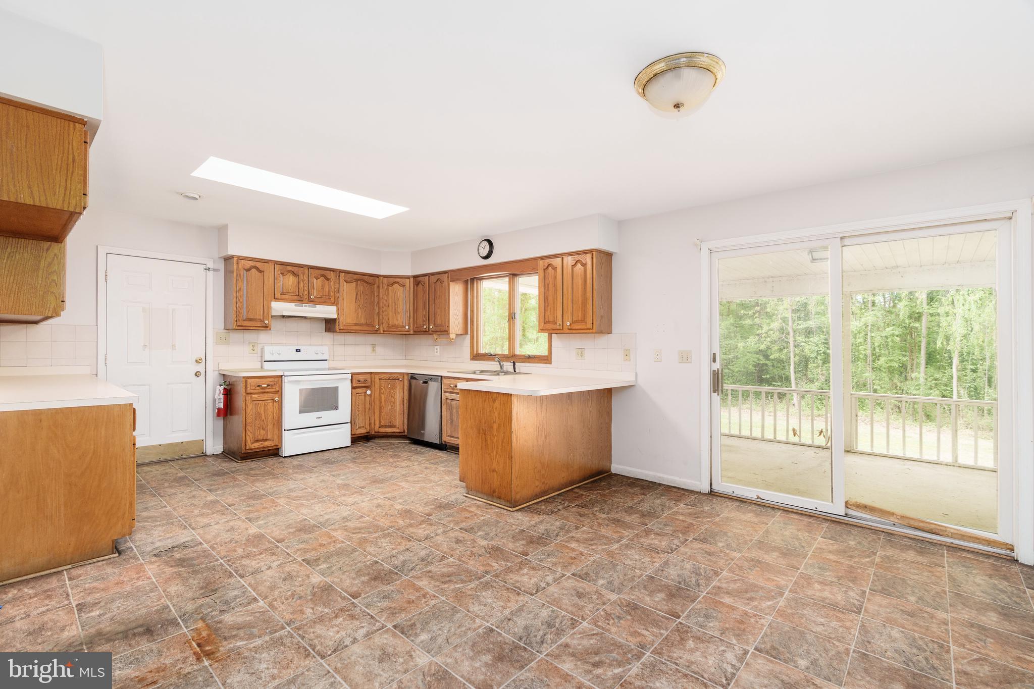 31 VANDERLYN DRIVE