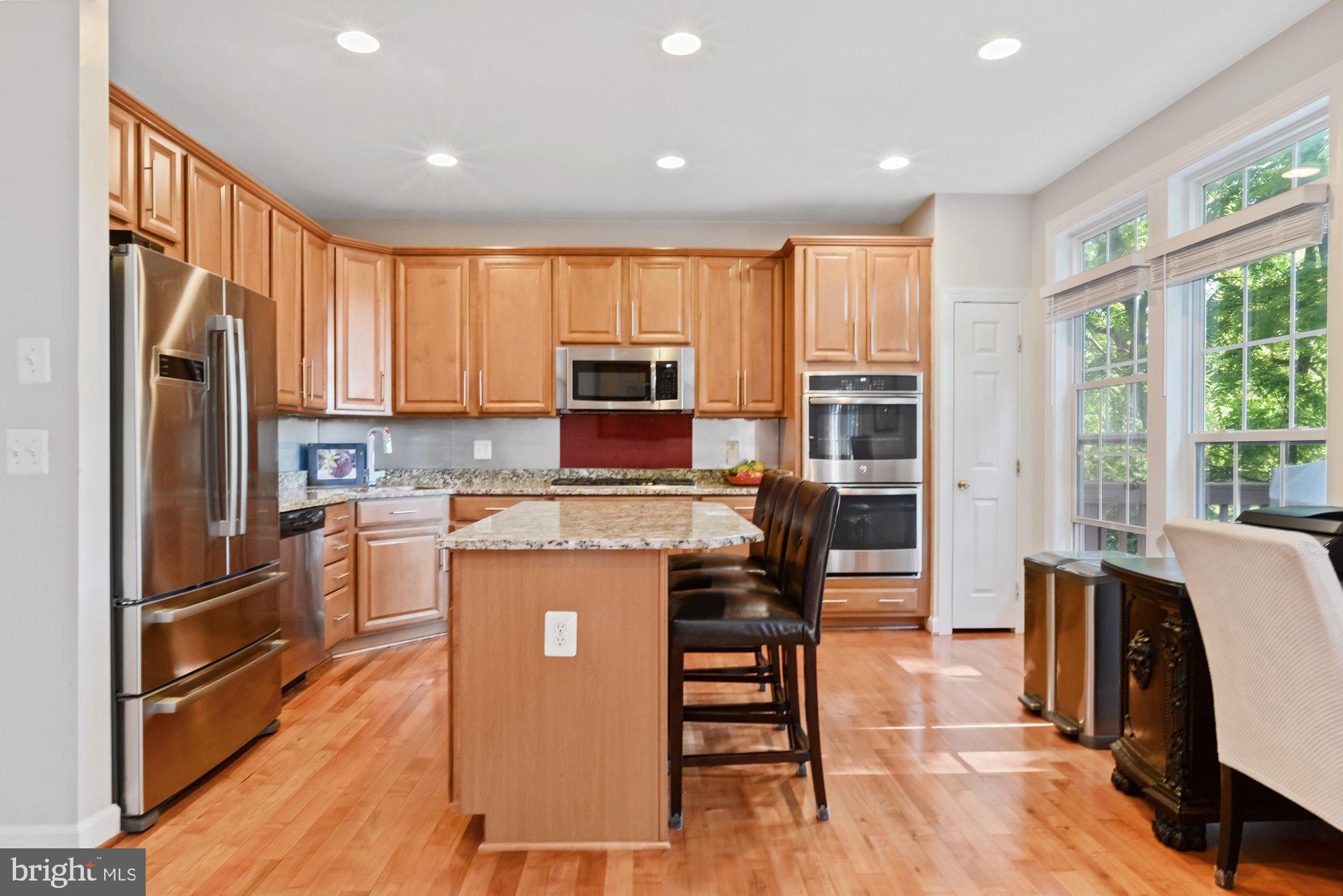 ASHTON COMMONS - Residential