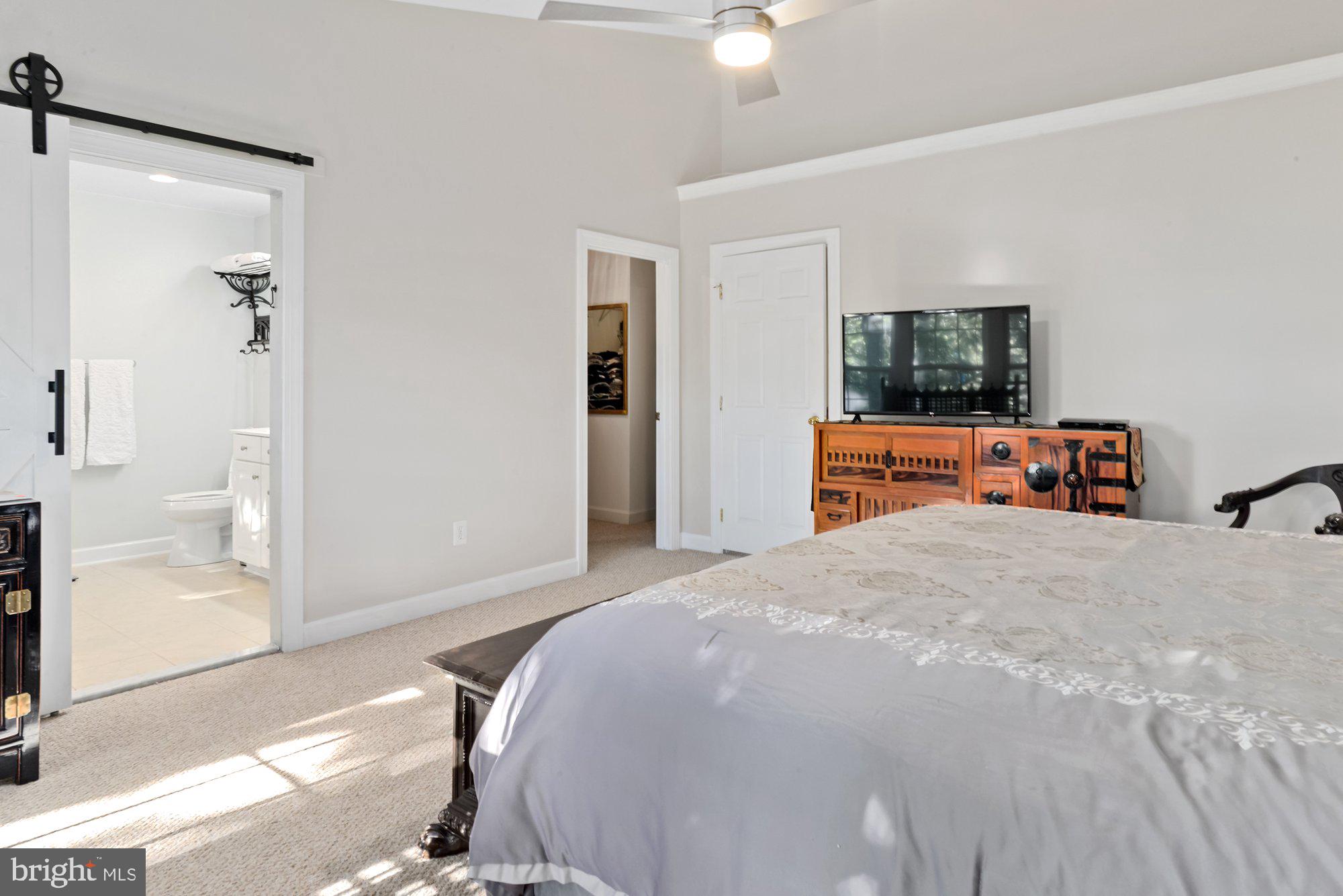 ASHTON COMMONS - Residential