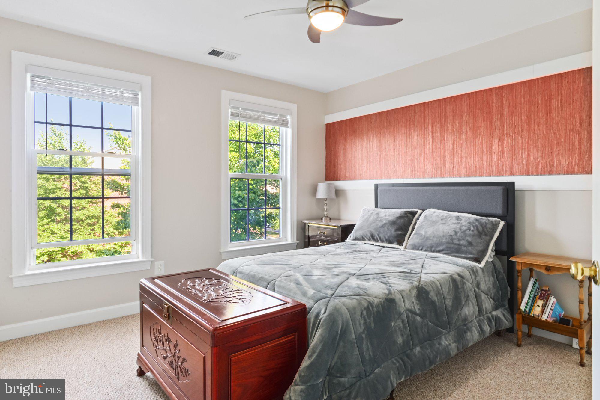 ASHTON COMMONS - Residential