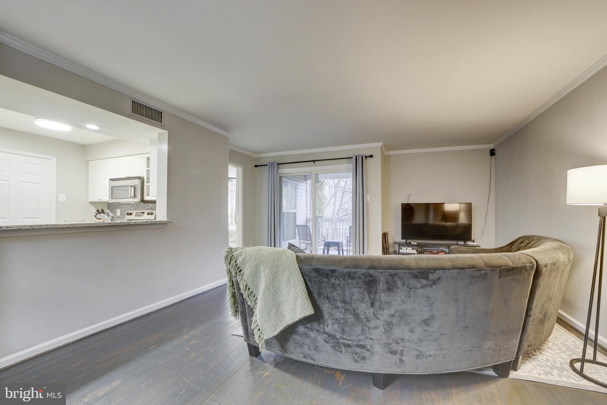 1501 LINCOLN WAY 101