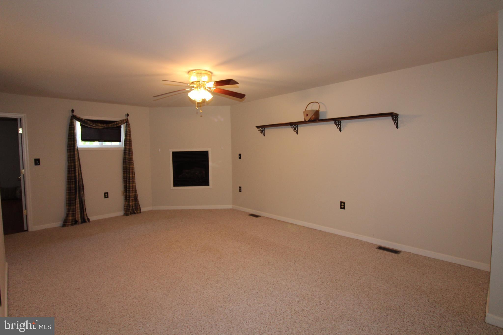 PARKSIDE VILLAGE - Residential