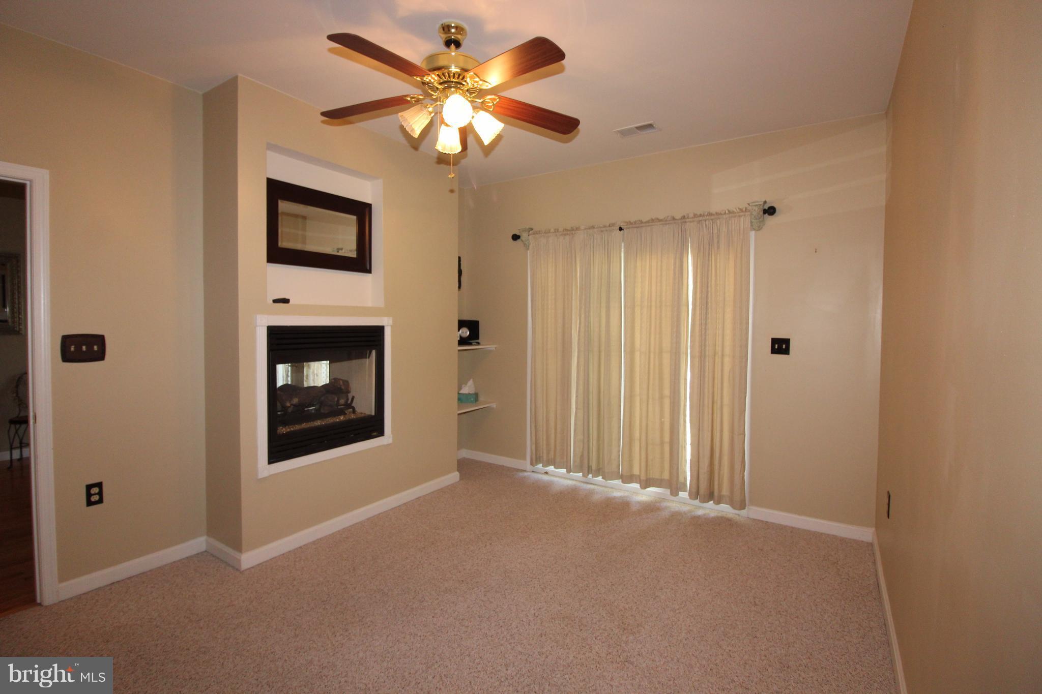 PARKSIDE VILLAGE - Residential