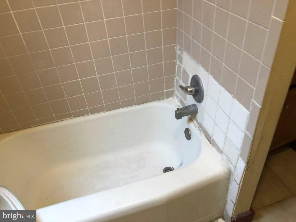 SANDTOWN-WINCHESTER - Residential