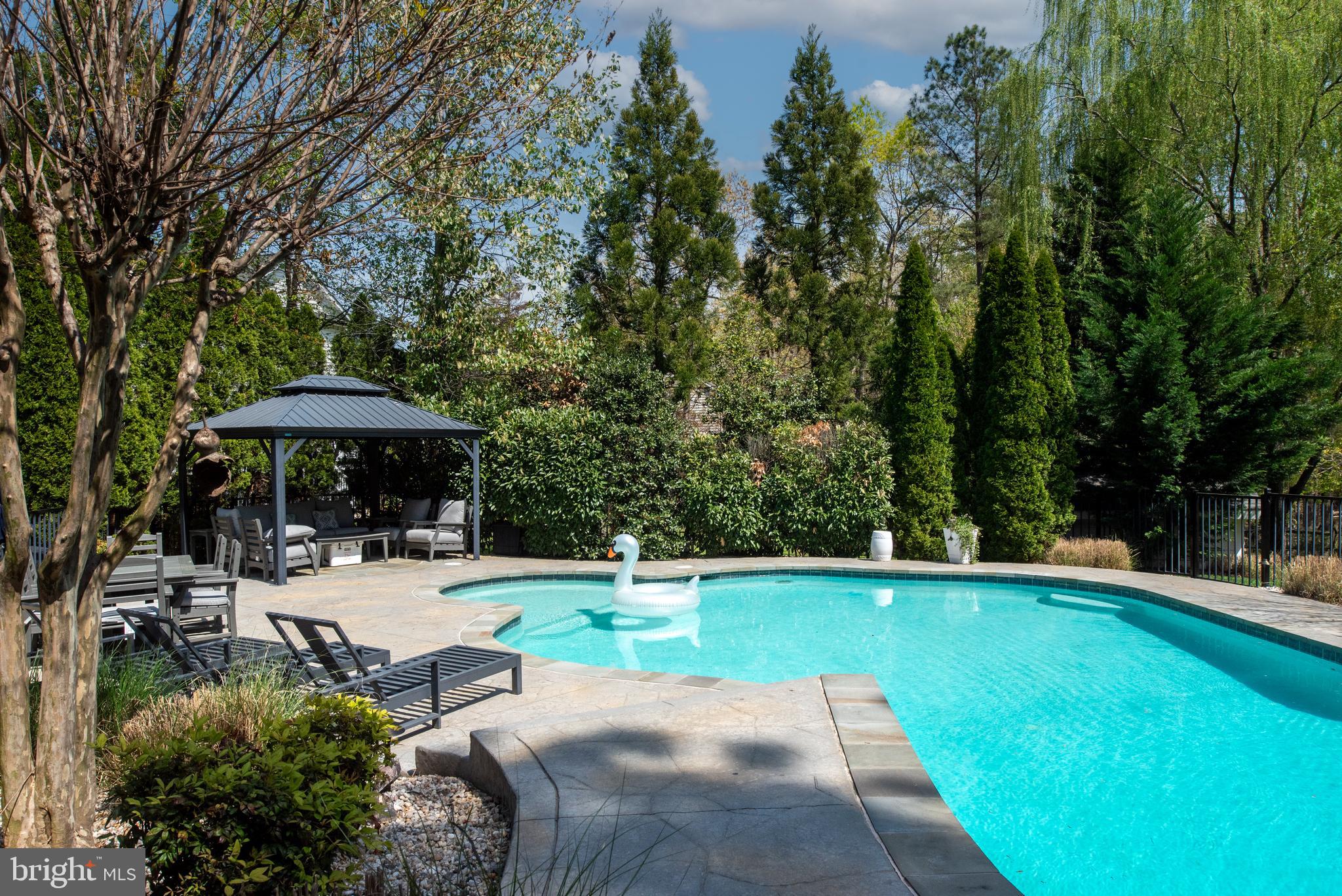 FAWN LAKE - Residential