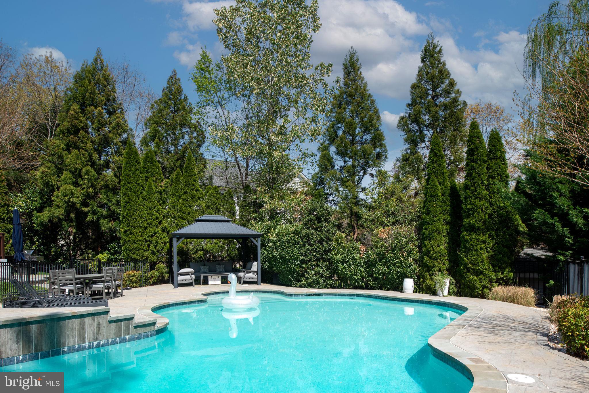 FAWN LAKE - Residential