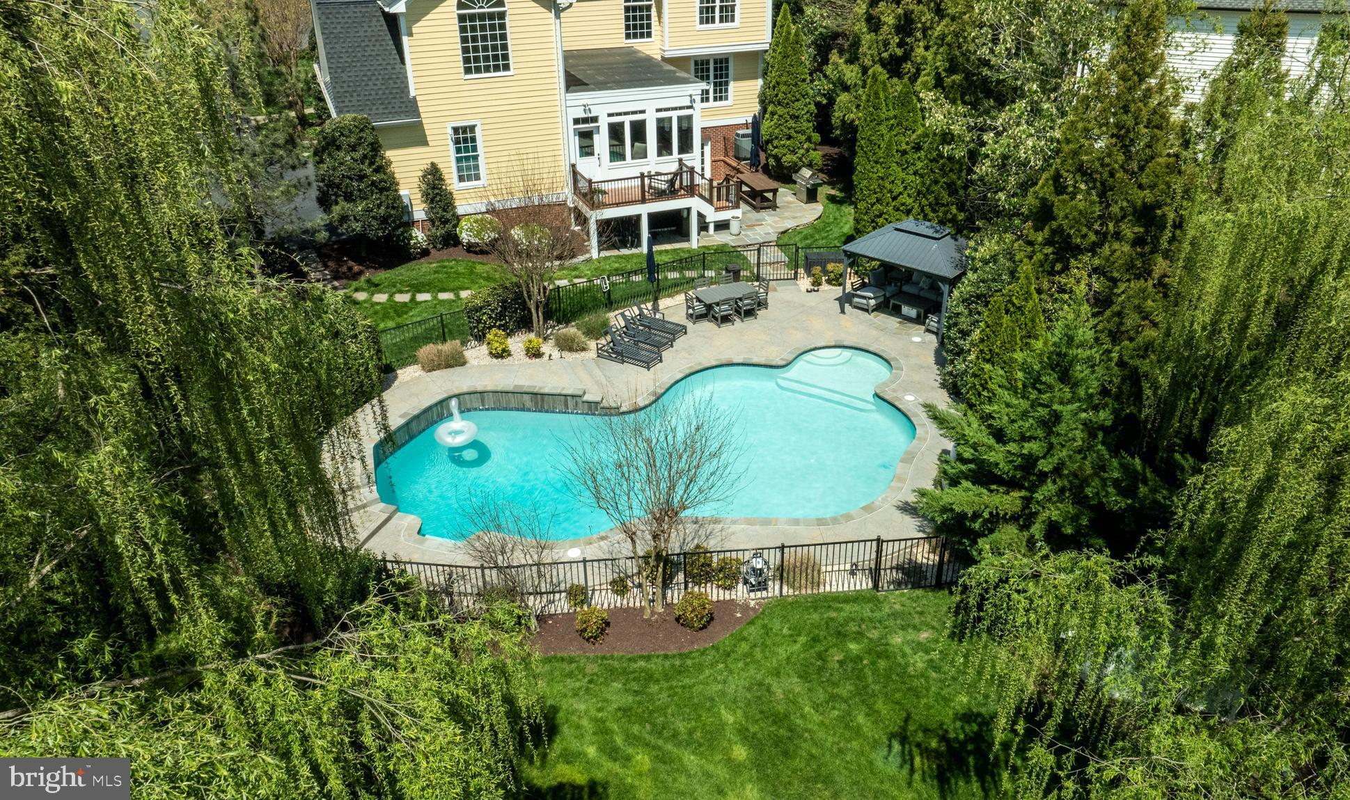 FAWN LAKE - Residential