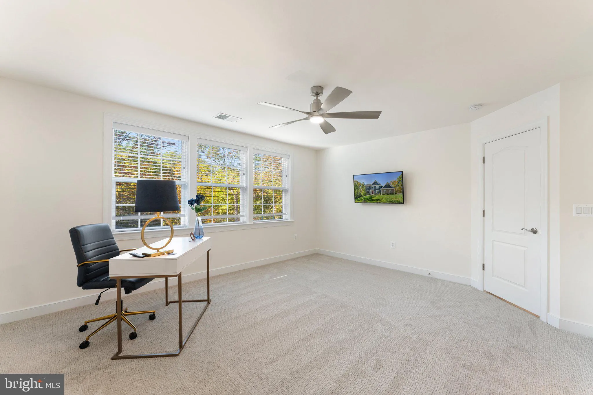 Fredericksburg, Virginia 22406, United States, 5 Bedrooms Bedrooms, ,5 BathroomsBathrooms,Residential,Pending,37029