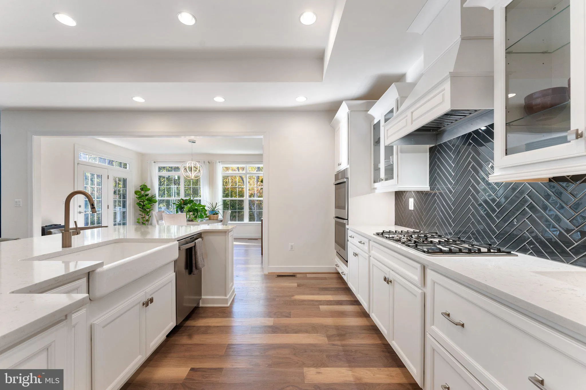 Fredericksburg, Virginia 22406, United States, 5 Bedrooms Bedrooms, ,5 BathroomsBathrooms,Residential,Pending,37029