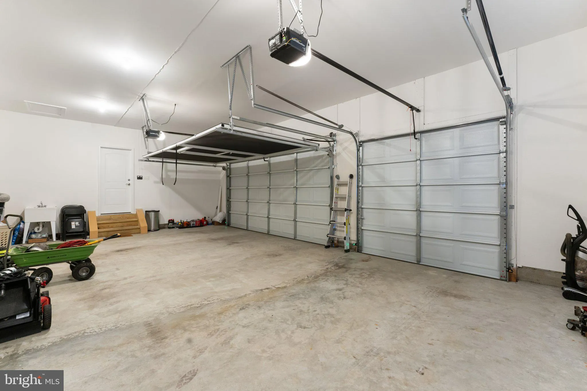 Fredericksburg, Virginia 22406, United States, 5 Bedrooms Bedrooms, ,5 BathroomsBathrooms,Residential,Pending,37029