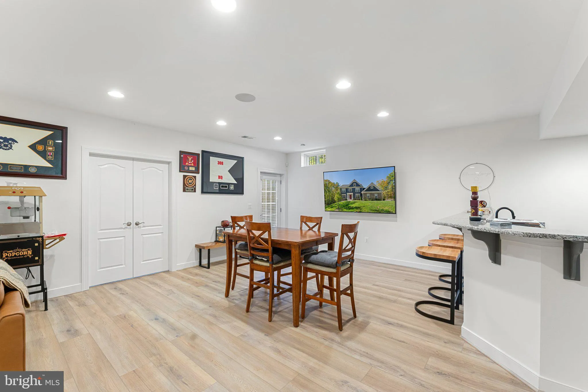 Fredericksburg, Virginia 22406, United States, 5 Bedrooms Bedrooms, ,5 BathroomsBathrooms,Residential,Pending,37029