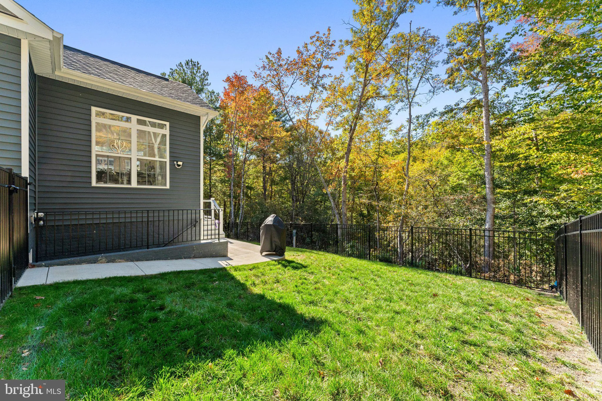 Fredericksburg, Virginia 22406, United States, 5 Bedrooms Bedrooms, ,5 BathroomsBathrooms,Residential,Pending,37029