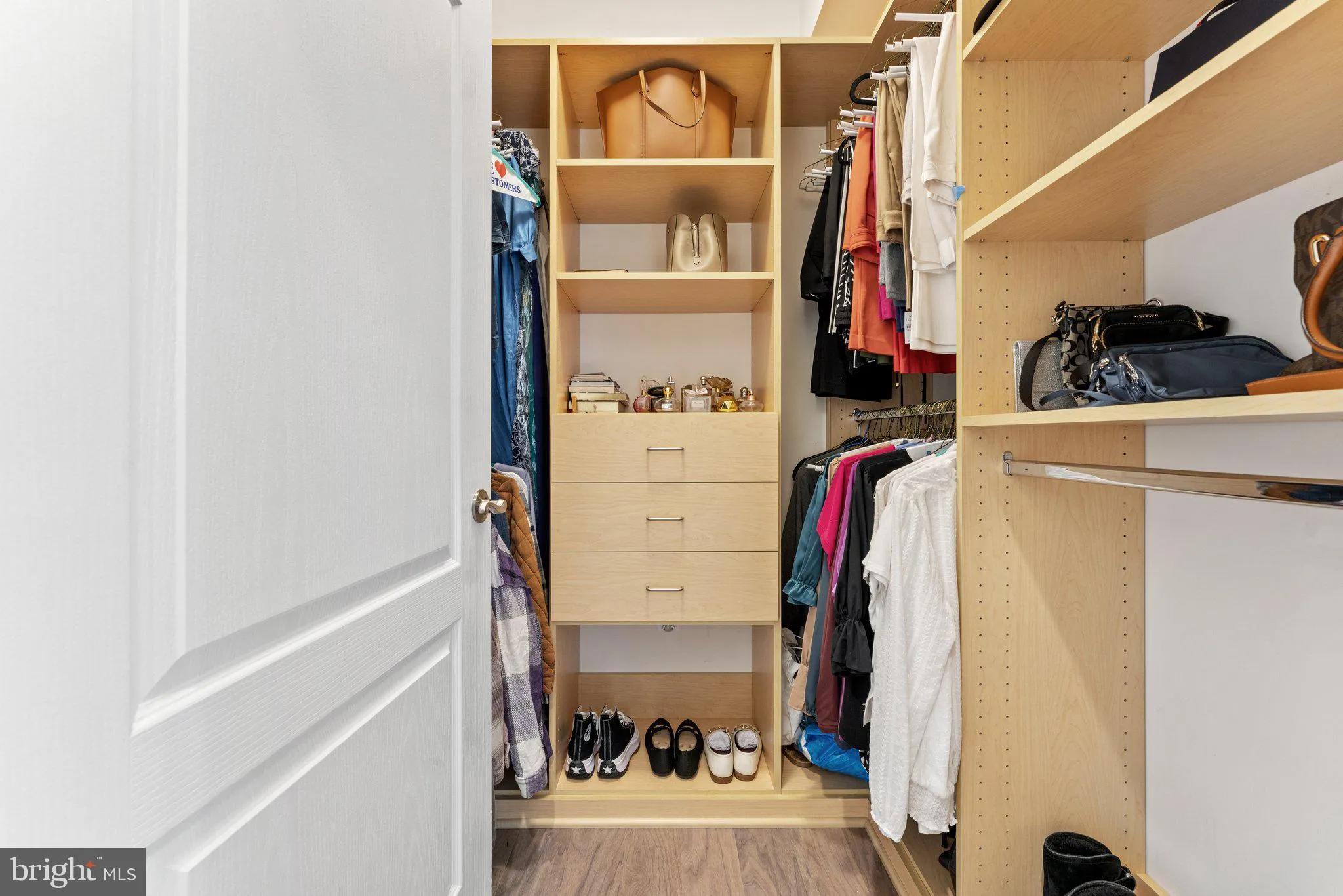 Fredericksburg, Virginia 22406, United States, 5 Bedrooms Bedrooms, ,5 BathroomsBathrooms,Residential,Pending,37029