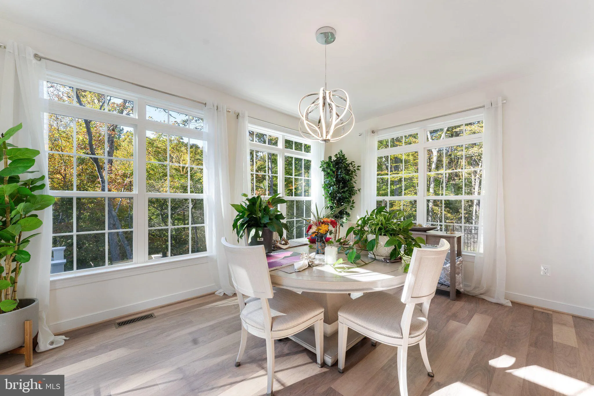 Fredericksburg, Virginia 22406, United States, 5 Bedrooms Bedrooms, ,5 BathroomsBathrooms,Residential,Pending,37029