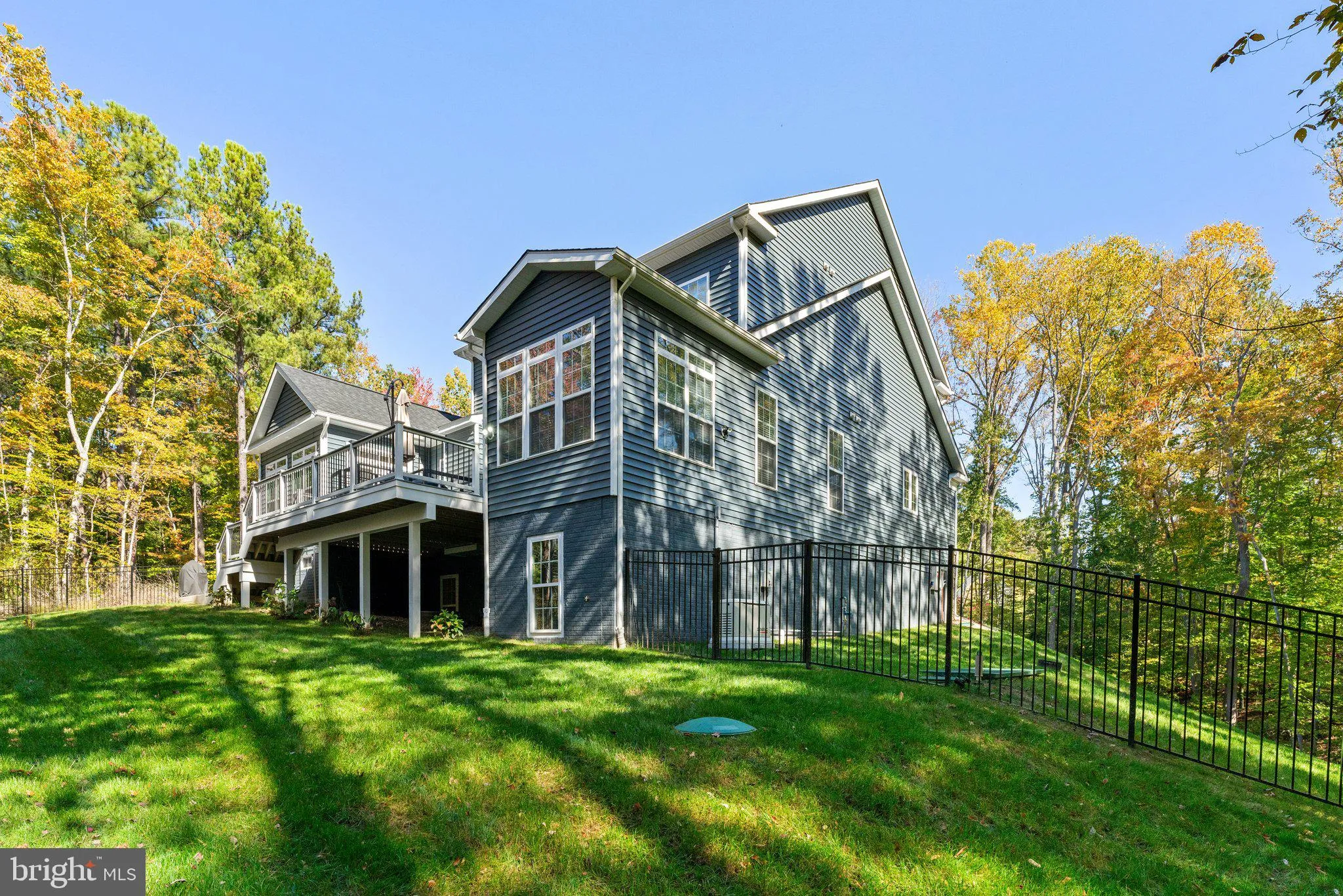 Fredericksburg, Virginia 22406, United States, 5 Bedrooms Bedrooms, ,5 BathroomsBathrooms,Residential,Pending,37029