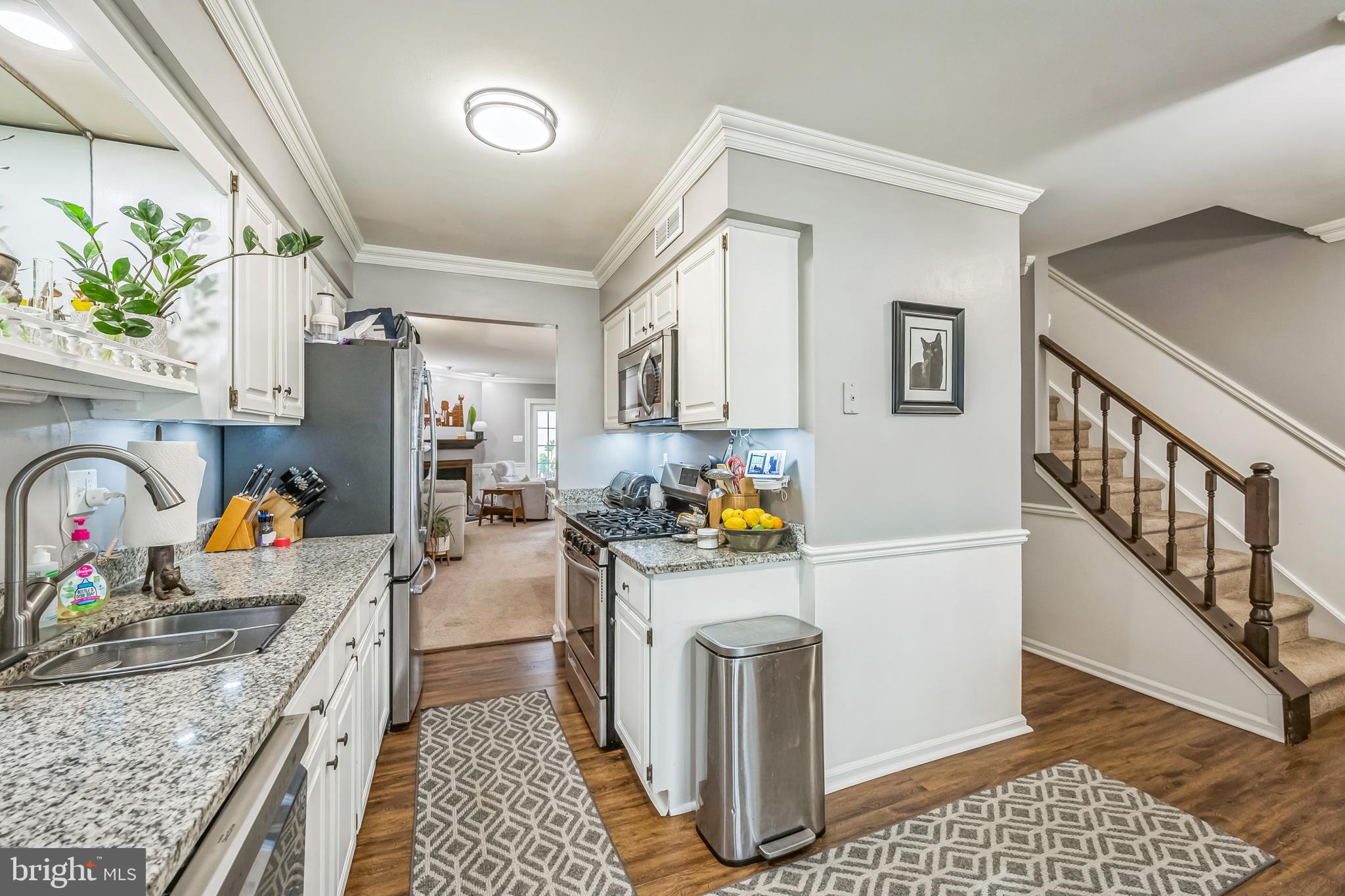 83 FAIR OAKS COURT