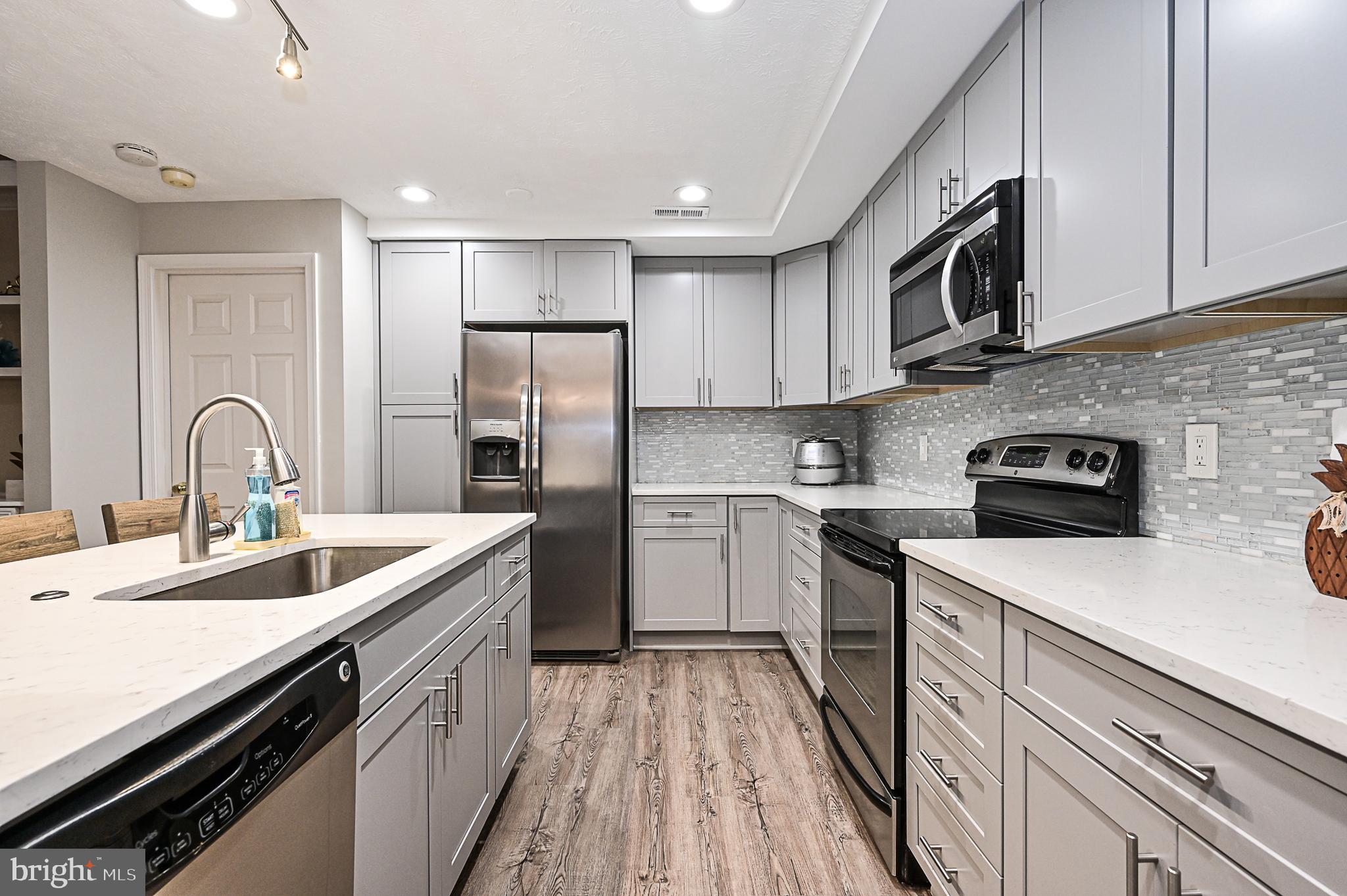 OXFORD HOUSE - Residential