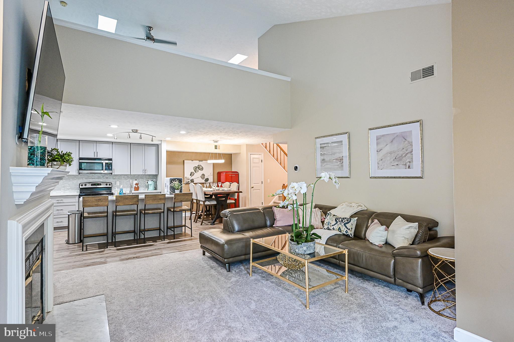 OXFORD HOUSE - Residential