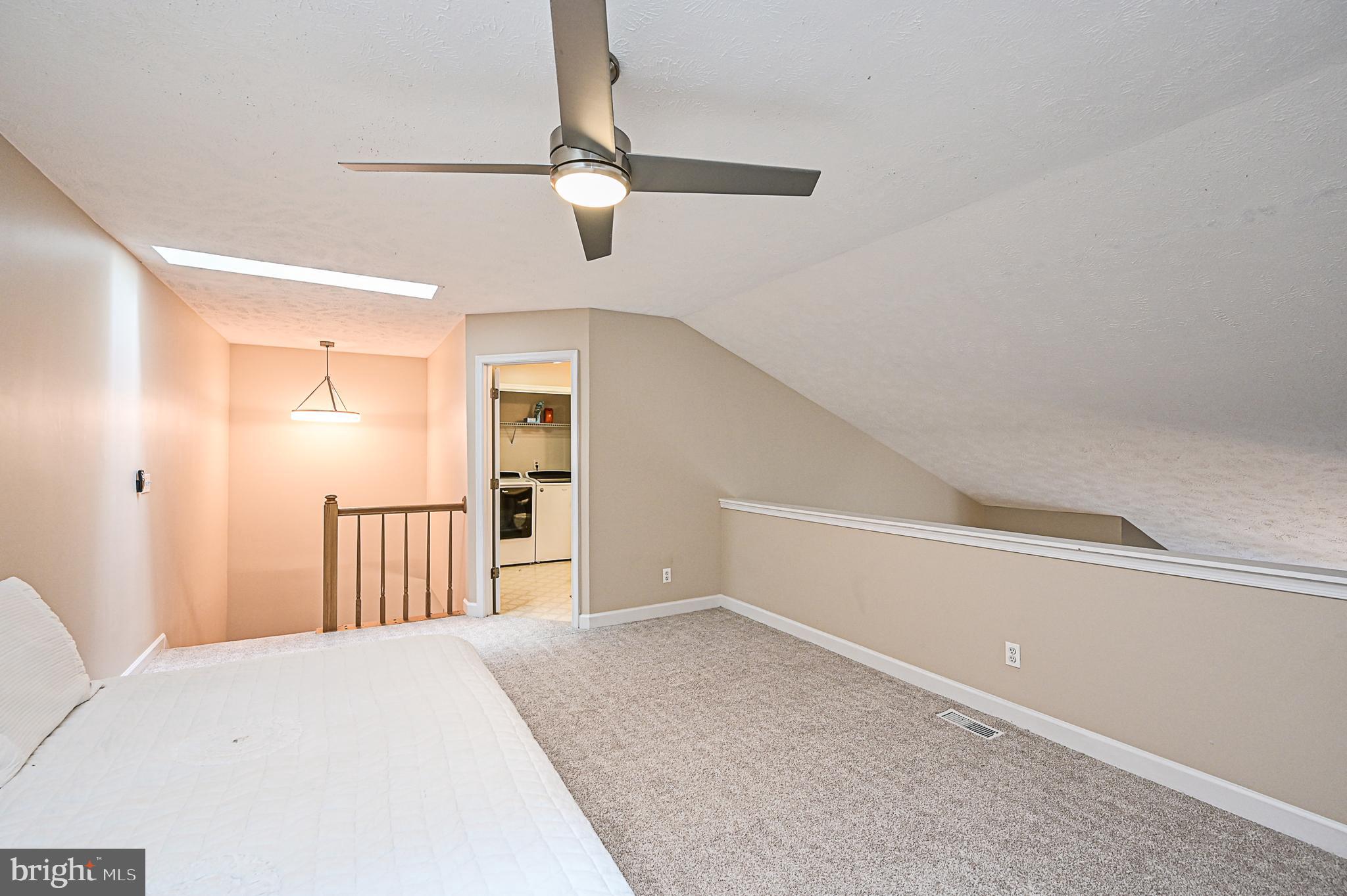 OXFORD HOUSE - Residential