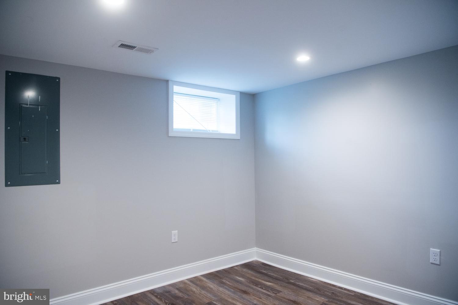 GLENHAM - BELFORD - Residential Lease