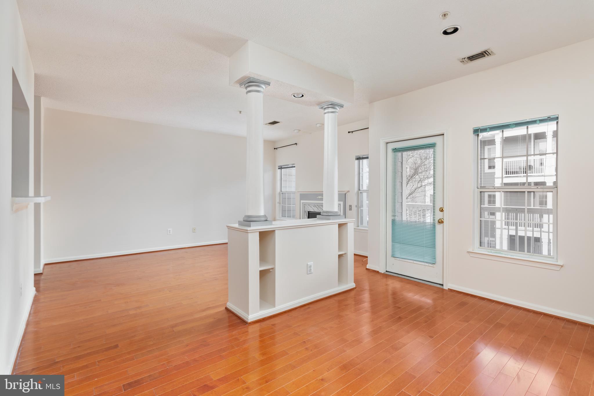 1705 LAKE SHORE CREST DRIVE 25