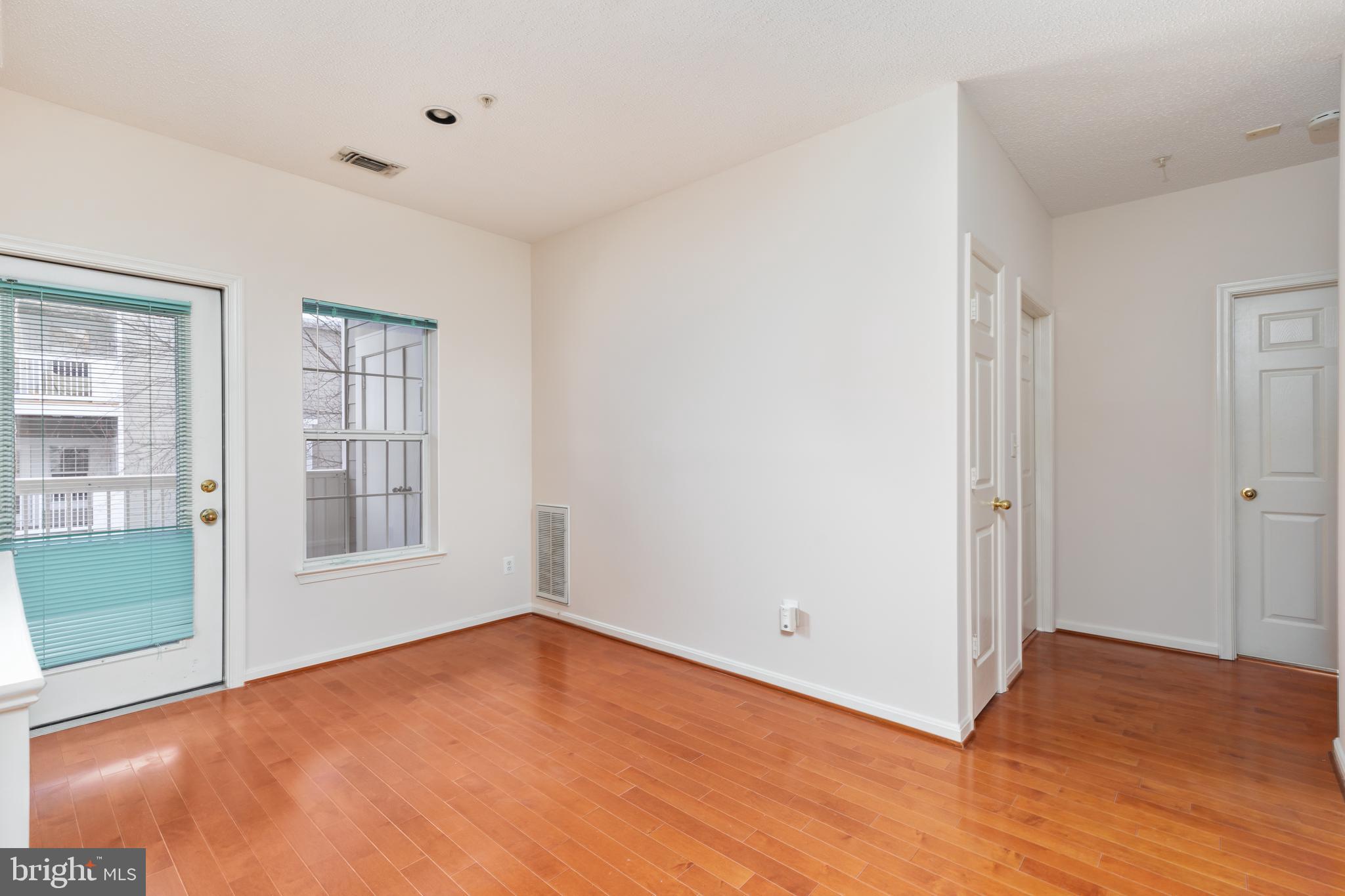 1705 LAKE SHORE CREST DRIVE 25