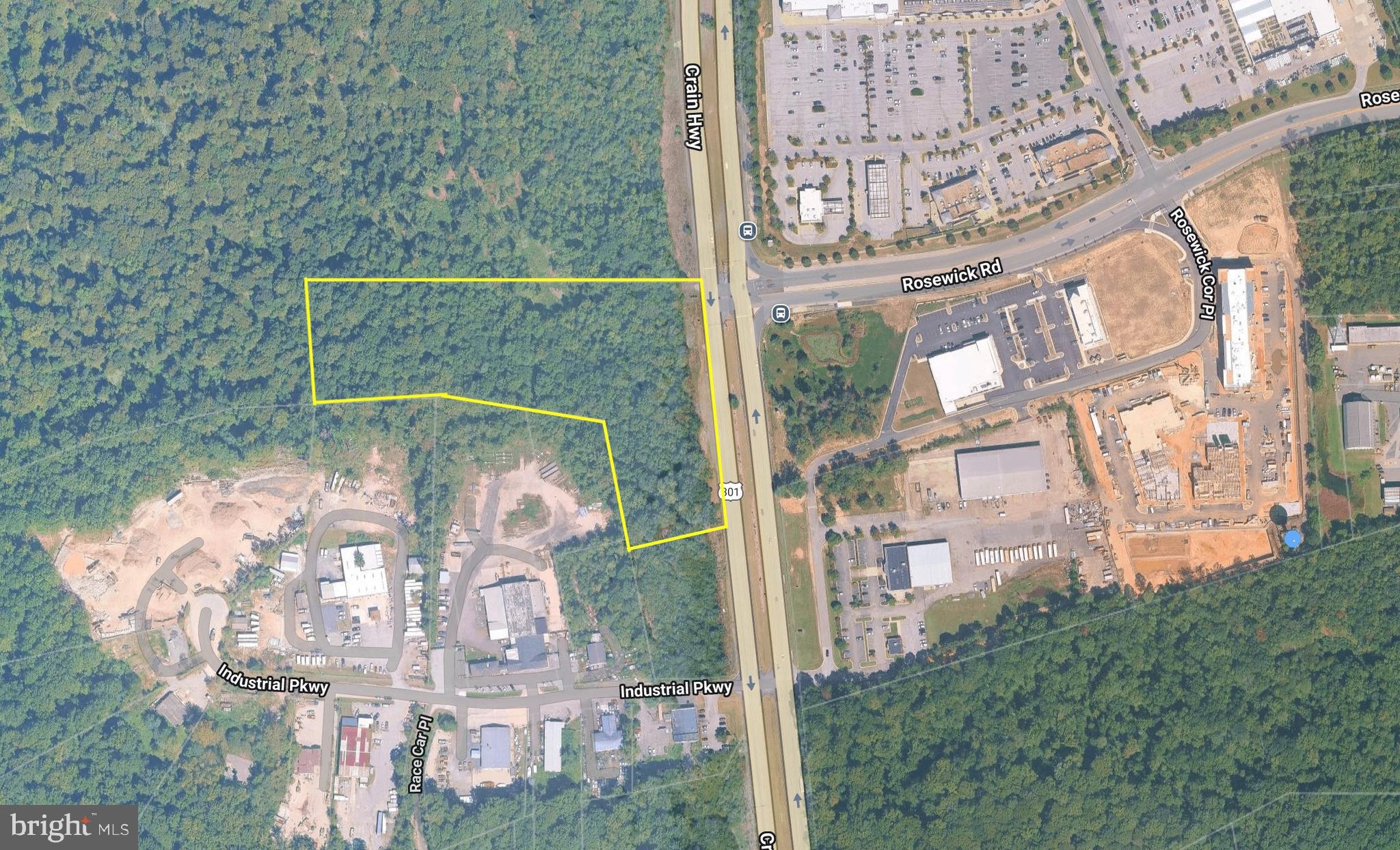 8.63 Acre Parcel with zoning split between RR - Rural Residential and CC - Community Commercial. The zoning allows for a variety of commercial and residential uses. A potential buyer could petition to have the Community Commercial zoning expanded to the entire parcel. There is also potential of having the parcel annexed into the town of La Plata, as one of the adjoining parcels has been annexed recently. Annexation or the expansion of the CC zoning would increase the properties upside tremendously due to its 600' of frontage on 301 and convenient location directly across from the Rosewick intersection. The owner has seen multiple offers from corporations in the past with price points over $1M taking into consideration these potential changes, but chose not to pursue them.
If you are looking for a home for your business, look into the existing Community Commercial zoning to see if it would support your use! There very well already may be enough land under the CC zoning classification to suit your needs! Call today for more details!