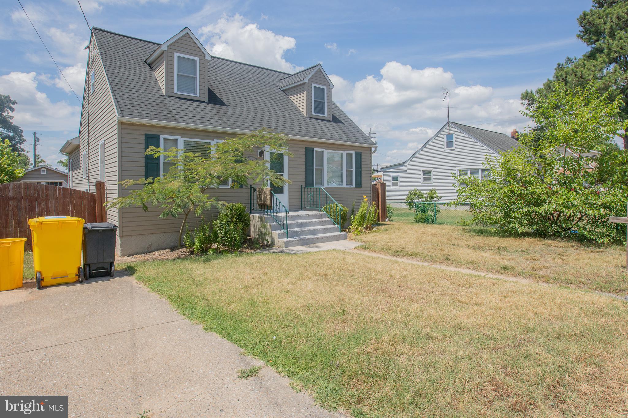 RIVIERA BEACH - Residential Lease